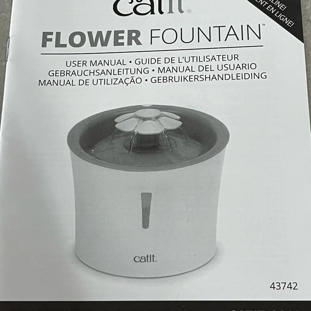 Catit White and Green Pet Water Fountain